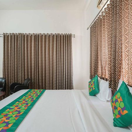 Treebo Pappilon Palace - Pvs Circle Mangalore Exterior photo