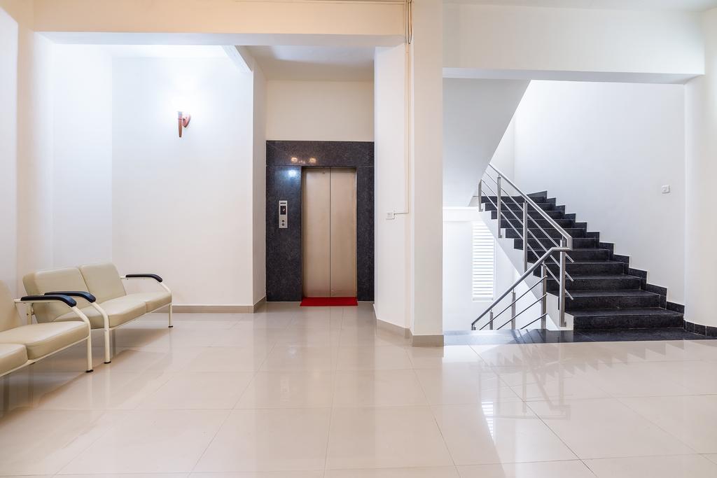 Treebo Pappilon Palace - Pvs Circle Mangalore Exterior photo