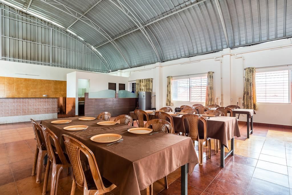 Treebo Pappilon Palace - Pvs Circle Mangalore Exterior photo