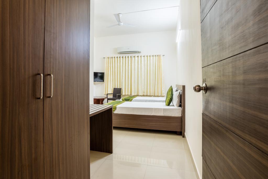 Treebo Pappilon Palace - Pvs Circle Mangalore Exterior photo