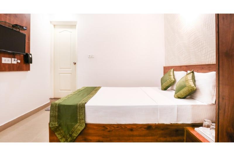 Treebo Pappilon Palace - Pvs Circle Mangalore Exterior photo